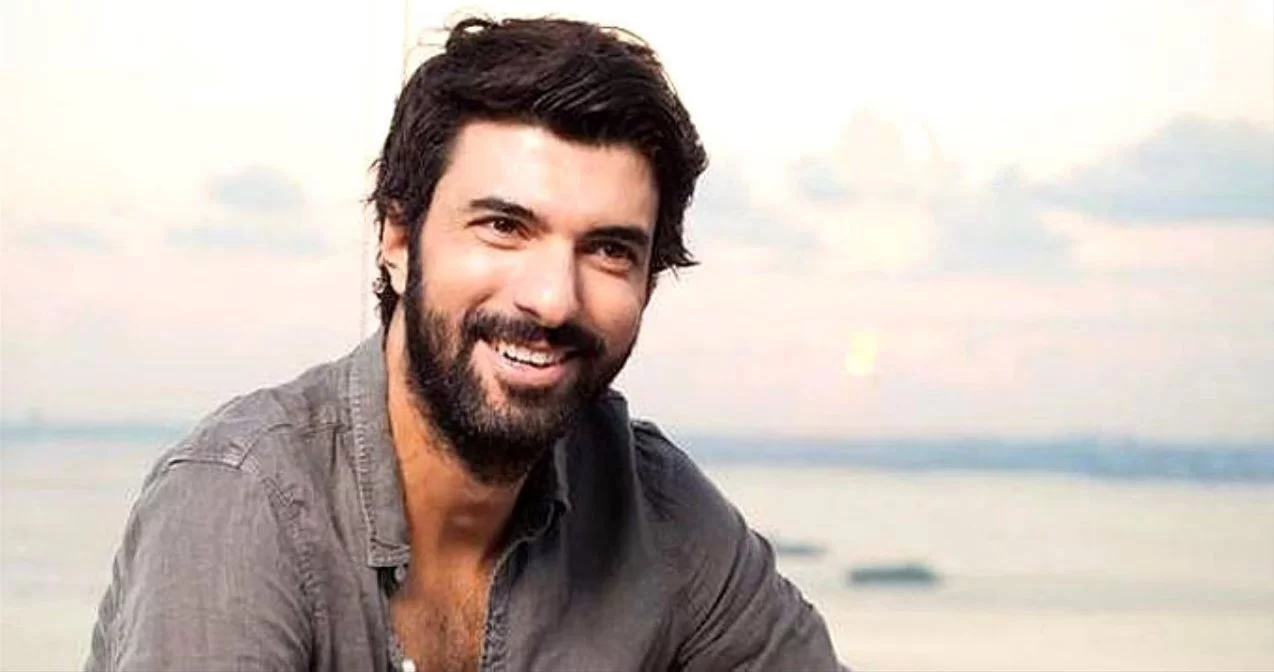 Engin Akyürek - Kısa ve Dalgalı Saçlar.webp