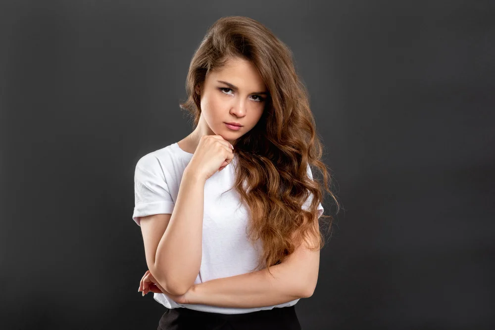 Saçın Açık Olması Günah mı, Yoksa Bir Seçim Mi.webp