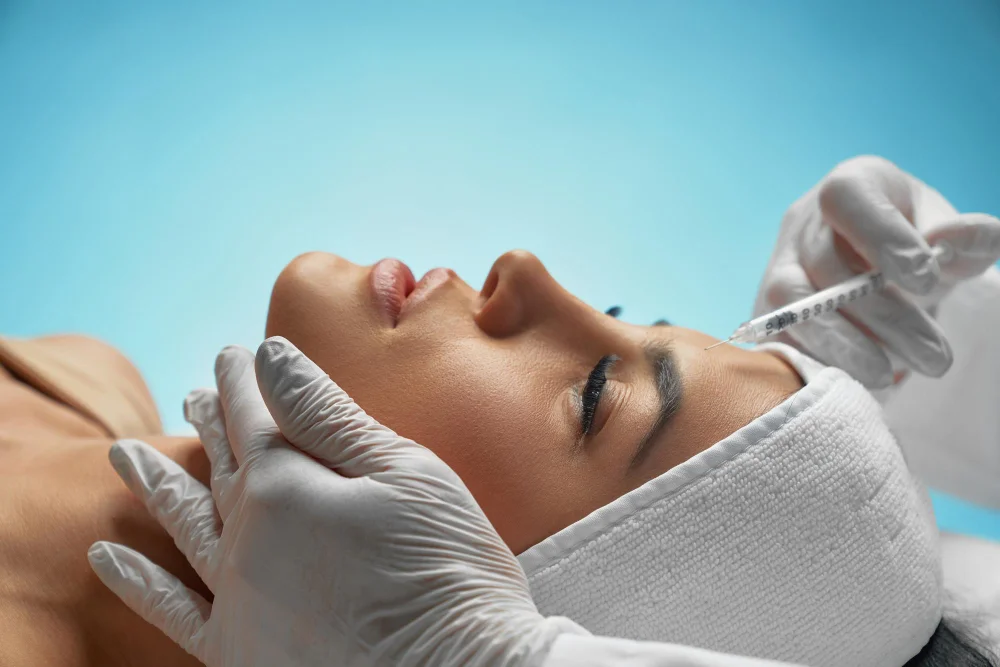 Botoks mu Baby Botox mu Farkları, Etkileri ve Doğru Zaman.webp