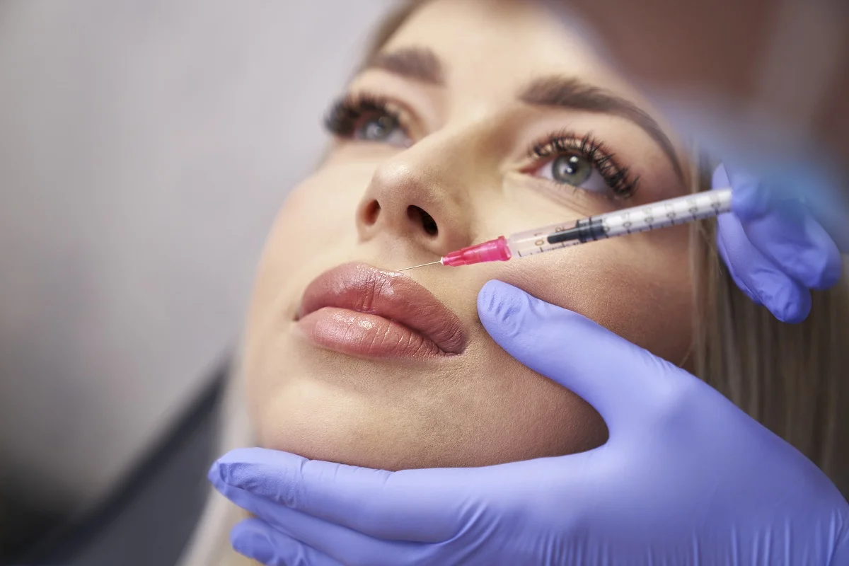 İstanbul’da Dudak Dolgusu Klinikler.webp