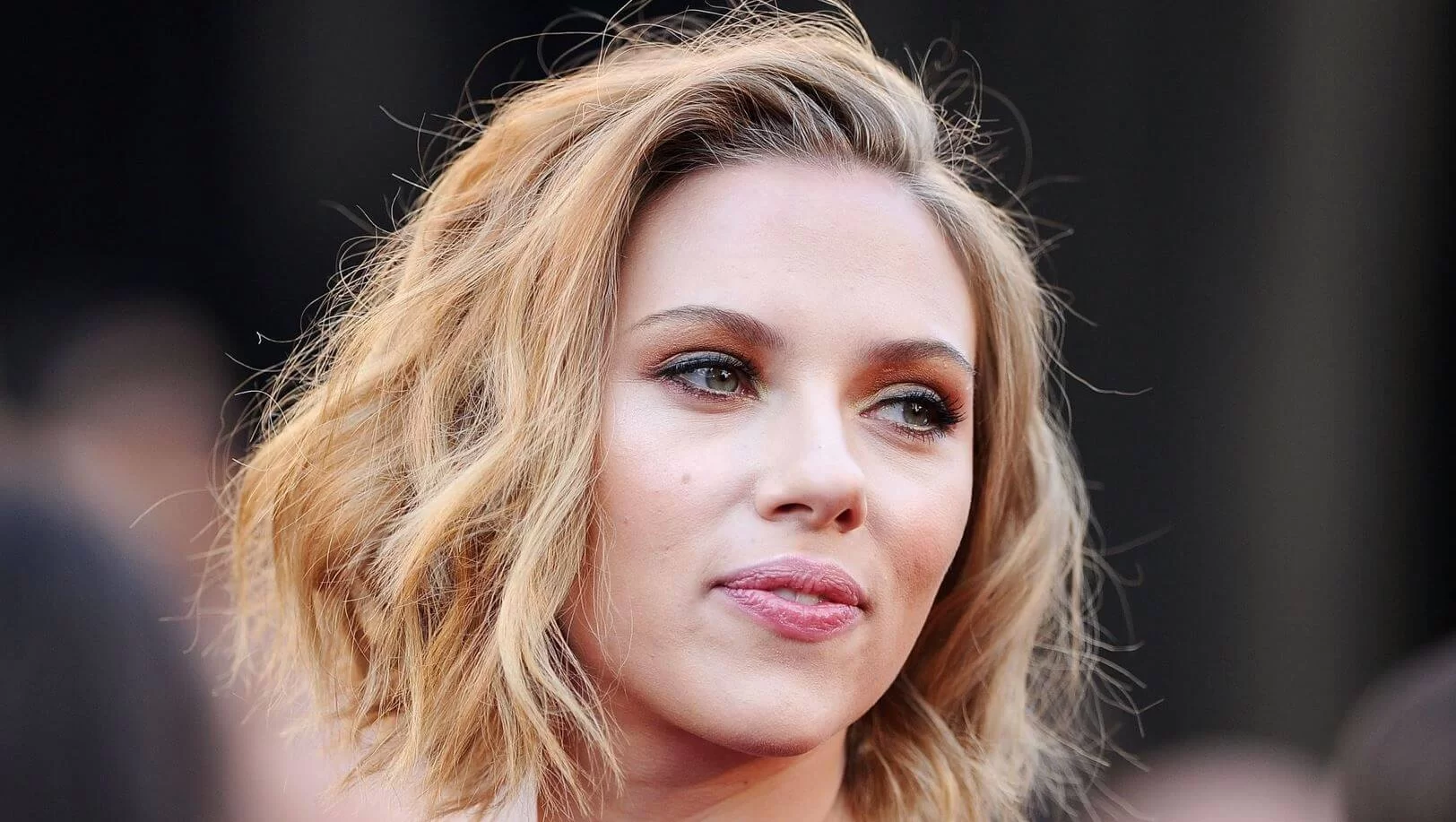 Scarlett Johansson Saç Modeli.webp